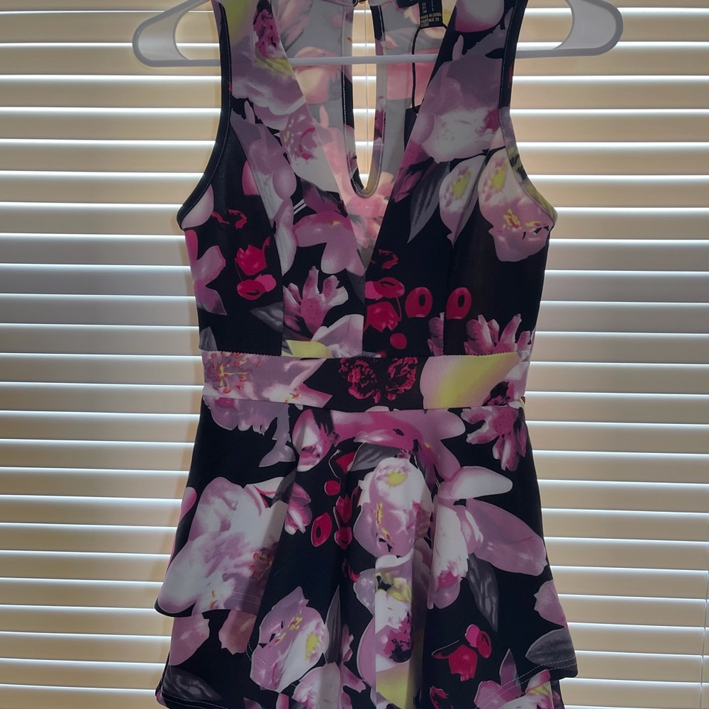 Romper - Picture 3 of 6